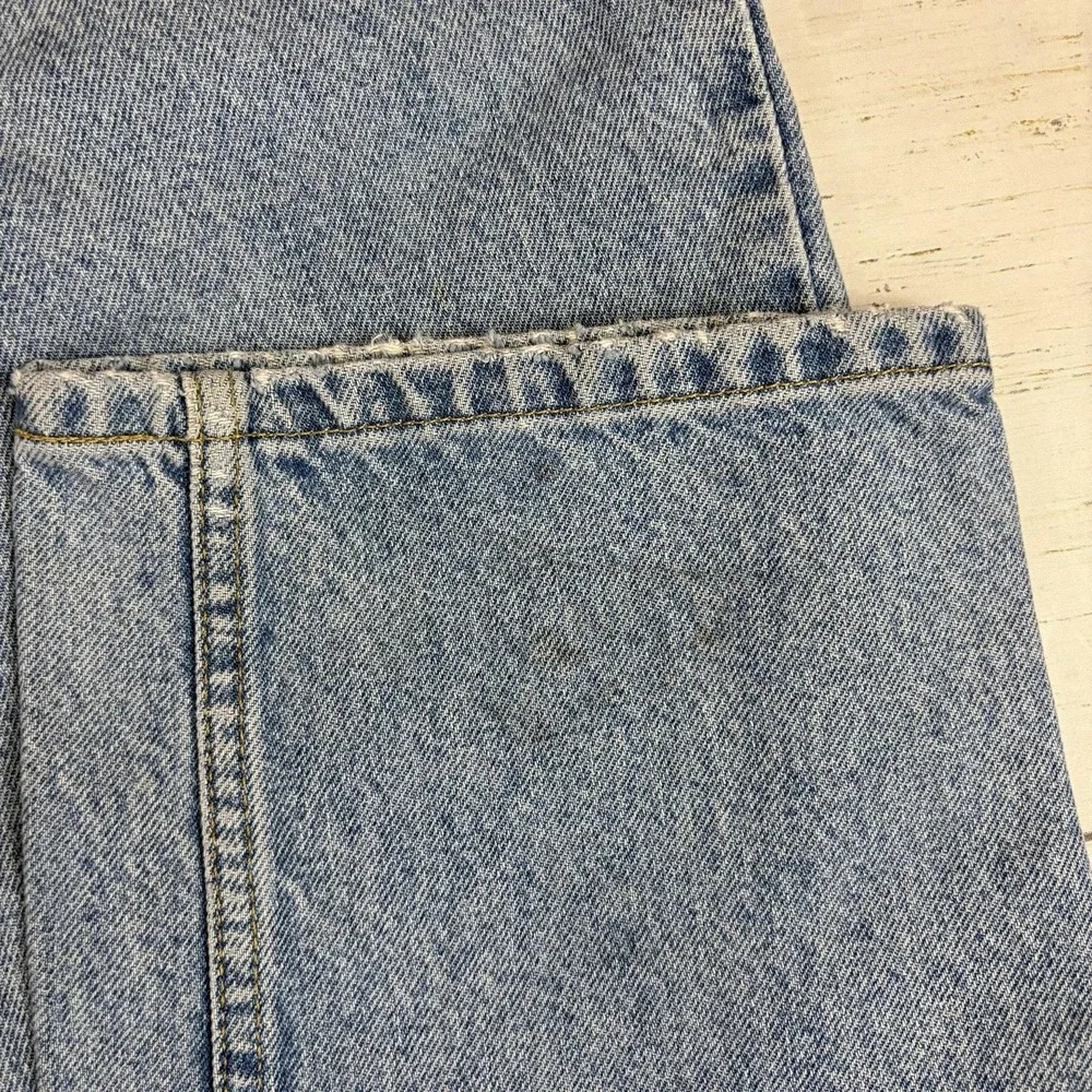 Vintage Levi's 550 Relaxed Tapered Jeans Student Fit 10 Husky 33X28 Light Wash